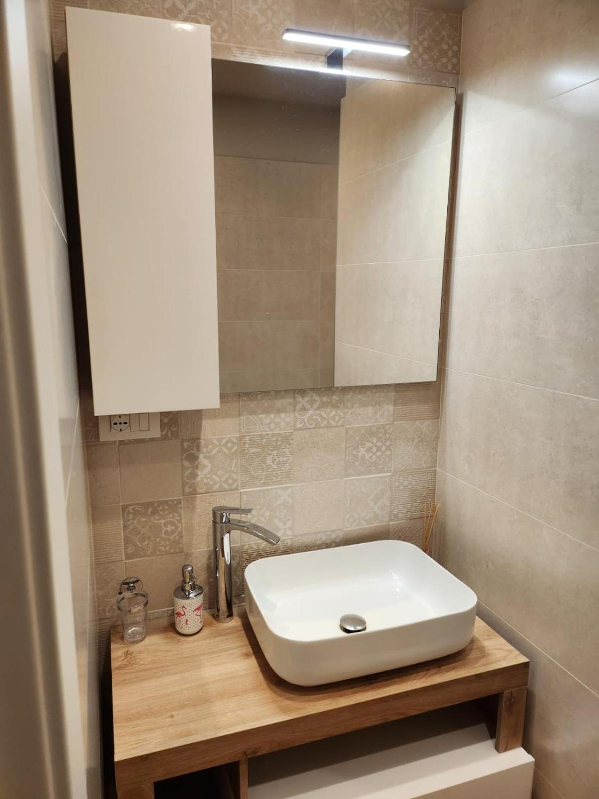 Berry Rooms Кальяри Экстерьер фото